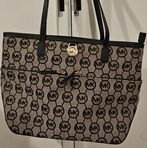MK purse